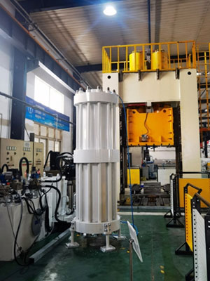 800T充液成形设备